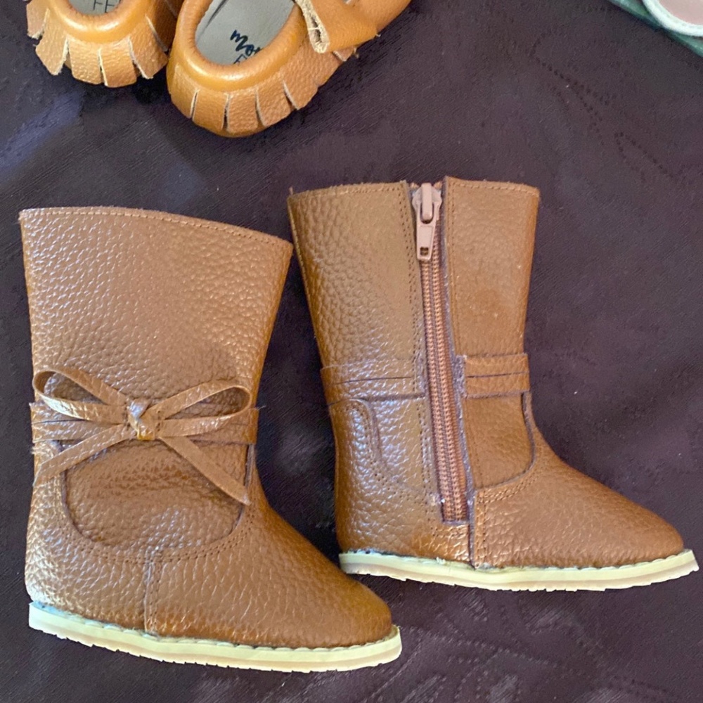 Monkey feet riding boots 6-12 months $30